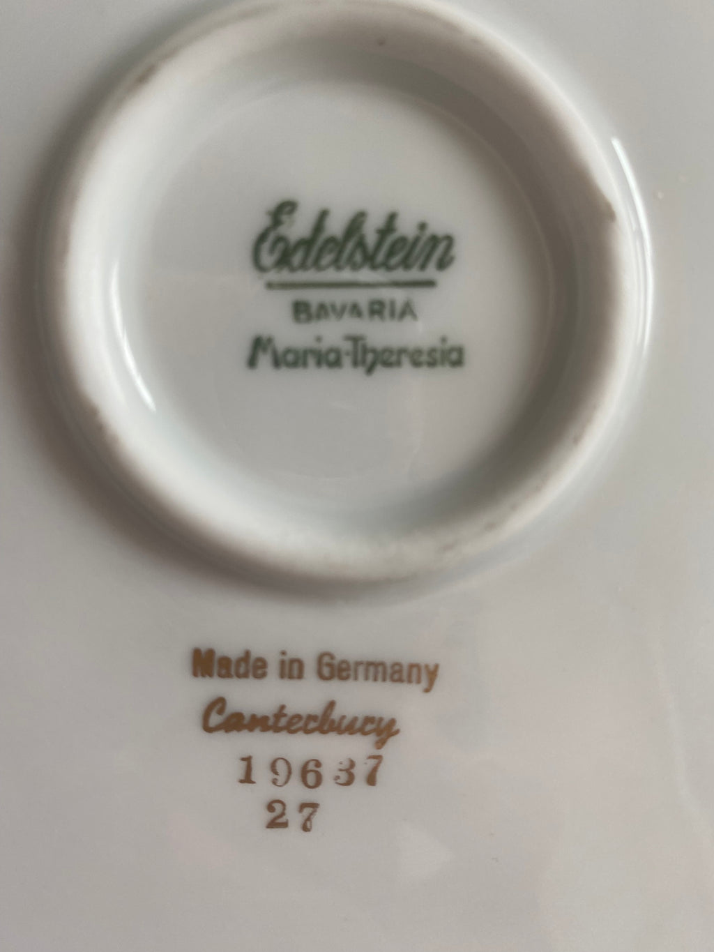 Edelstein Bavaria Antique Large Serving Bowl, Maria-Theresia. Canterbury
